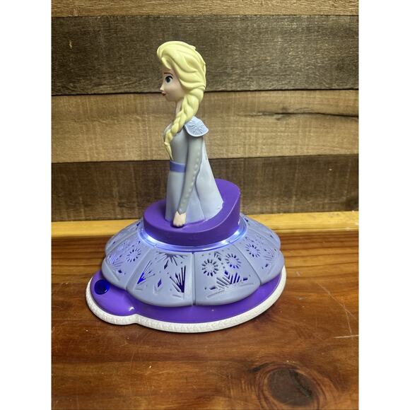 Disney Frozen Elsa Singing/Spinning Night Light Peachtree Playthings - Picture 4 of 10